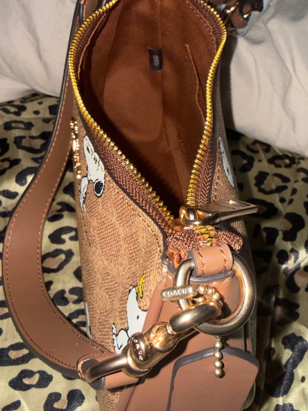 Coach Pink Signature Snoopy Shoulder Bag with Gold Hardware - Picture 5 of 6